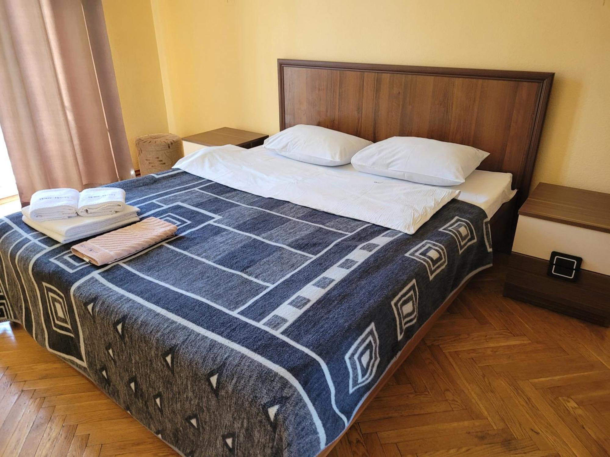 Home Hotel Apartments On Khreshchatyk Area Киев Экстерьер фото